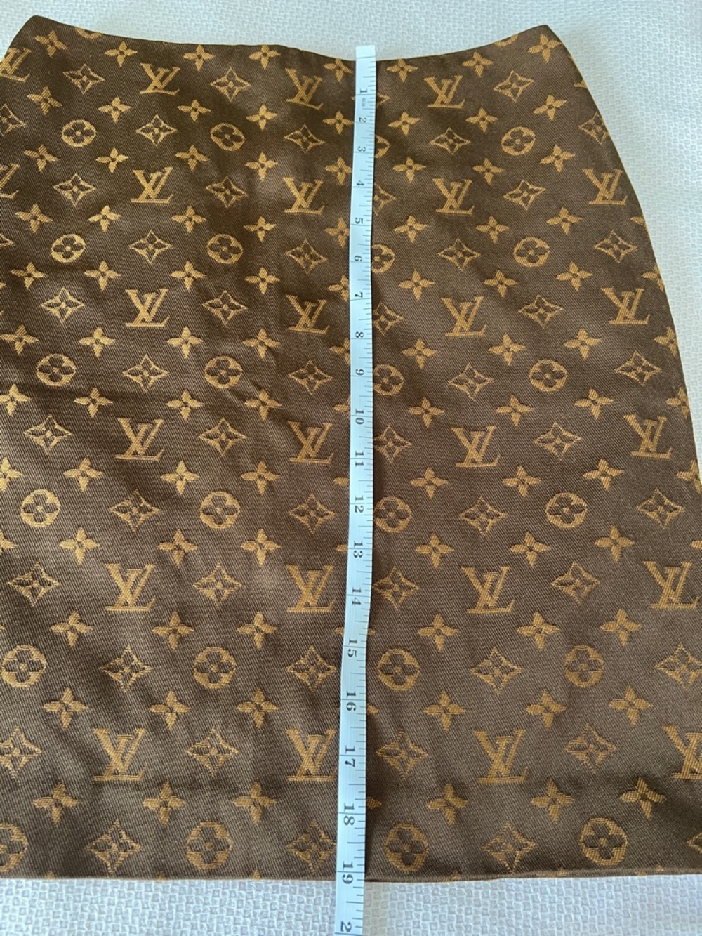 Custom tailor made Louis Vuitton Monogram Jacquard Pencil Skirt - Picture 12 of 12